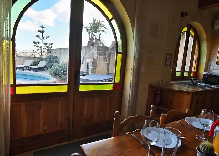Mill House Villa Għarb